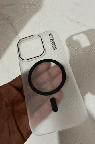 Smoke Finish Semi Transparent MagSafe Case (Black) photo review