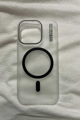 Smoke Finish Semi Transparent MagSafe Case (Black) photo review