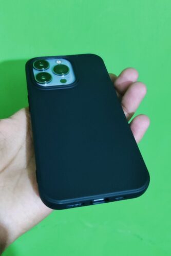 Minimalist Black Silicone iPhone Case Smooth Finish photo review