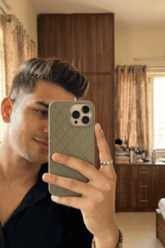 Matte Beige Quilted Diamond Pattern Case photo review