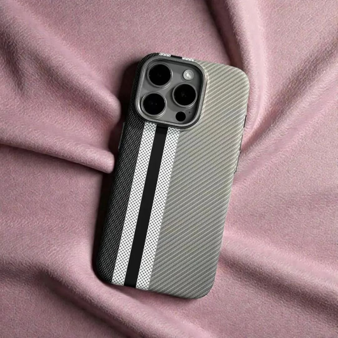 Signature Limited Edition Carbon Fiber Finish Case (Titanium Grey) photo review