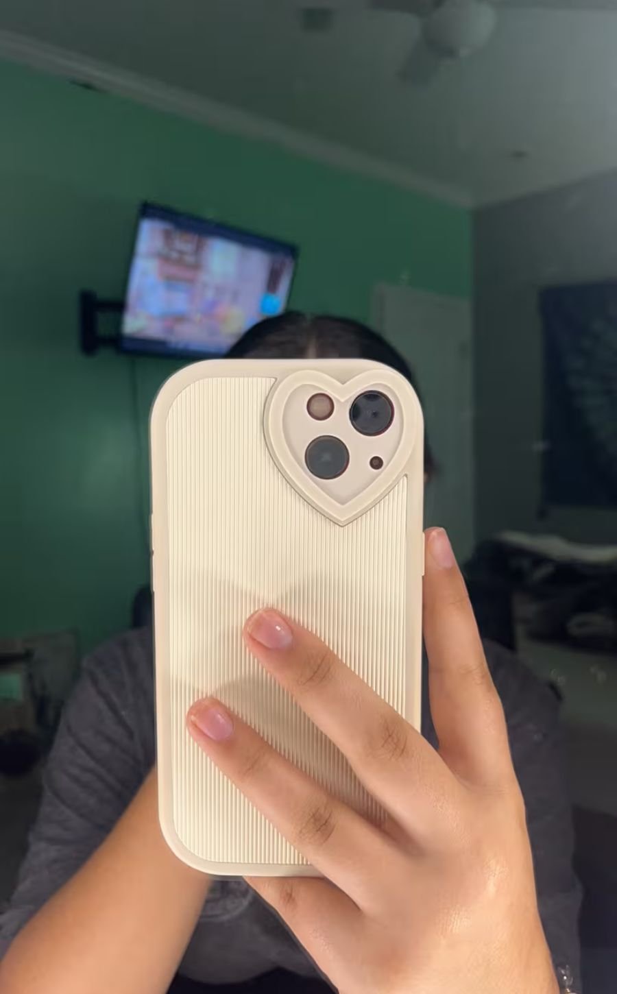 Signature Ribbed Case with Sculpted Heart Frame photo review