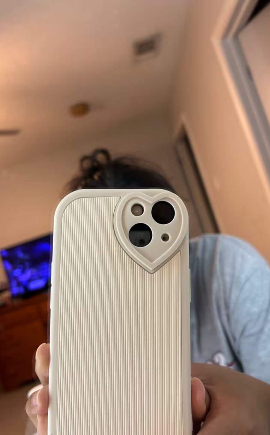Signature Ribbed Case with Sculpted Heart Frame photo review