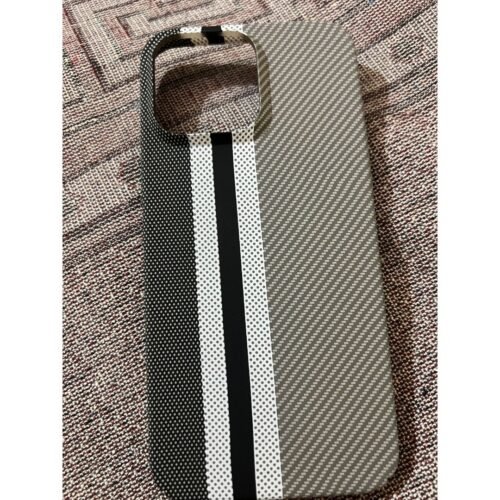 Signature Limited Edition Carbon Fiber Finish Case (Titanium Grey) photo review
