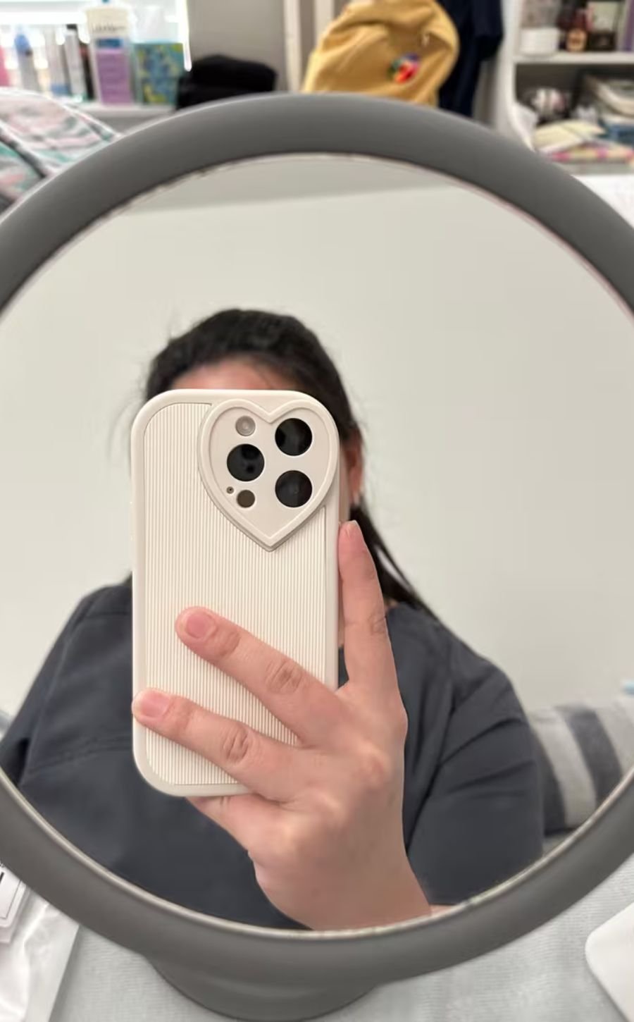 Signature Ribbed Case with Sculpted Heart Frame photo review