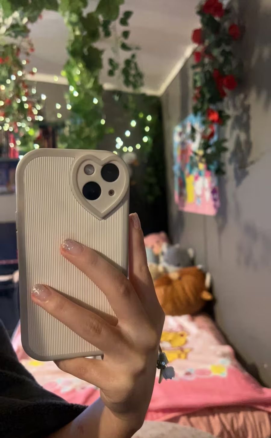 Signature Ribbed Case with Sculpted Heart Frame photo review