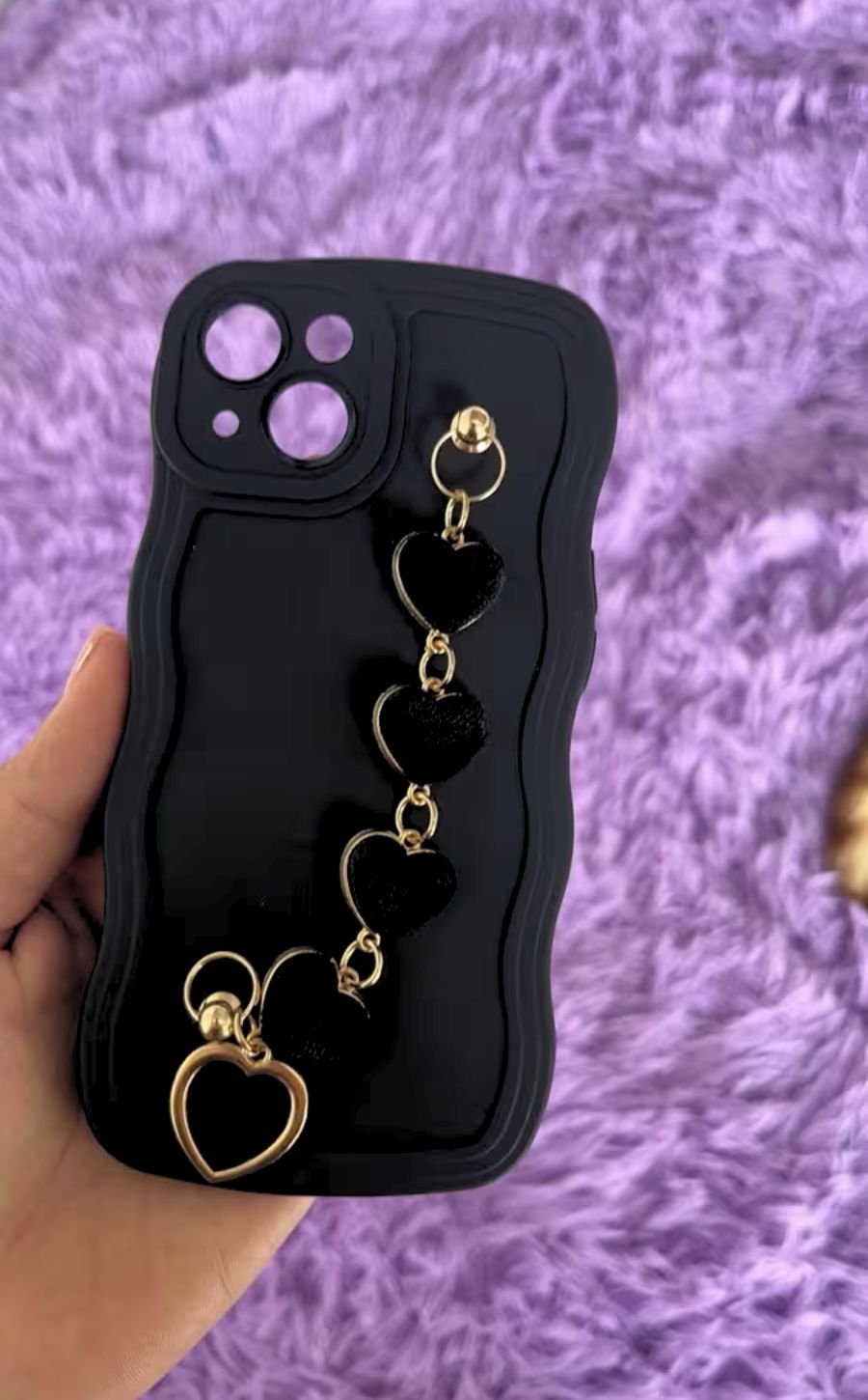 Wavy Silhouette Case with Velvet Heart Bracelet Detail photo review