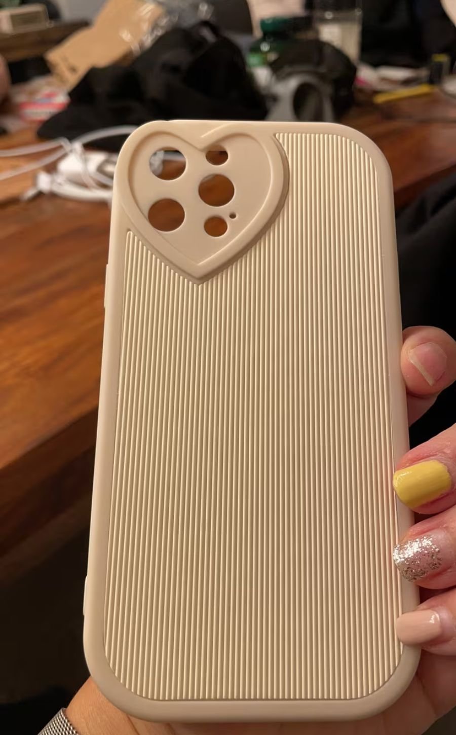 Signature Ribbed Case with Sculpted Heart Frame photo review