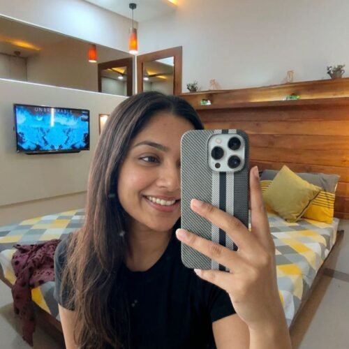 Signature Limited Edition Carbon Fiber Finish Case (Titanium Grey) photo review