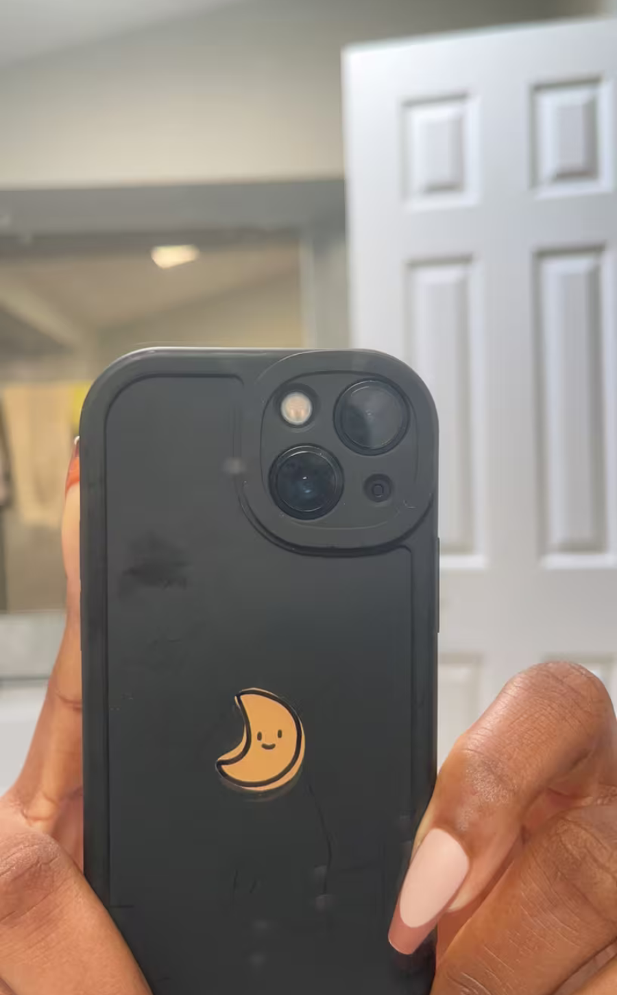 Daylight Contour Case with Sun Emblem Detail (Cloud Cream) photo review